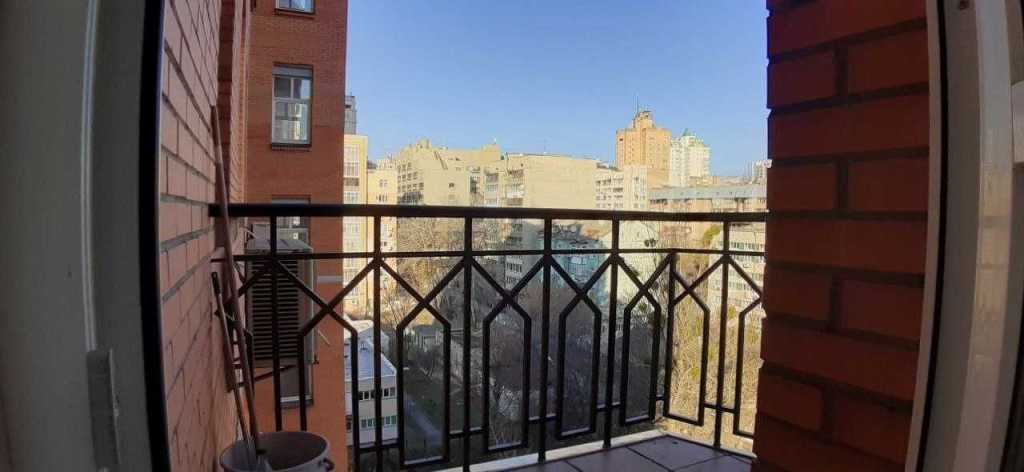 Продажа 4-комнатной квартиры 137 м², Дмитриевская ул., 66А