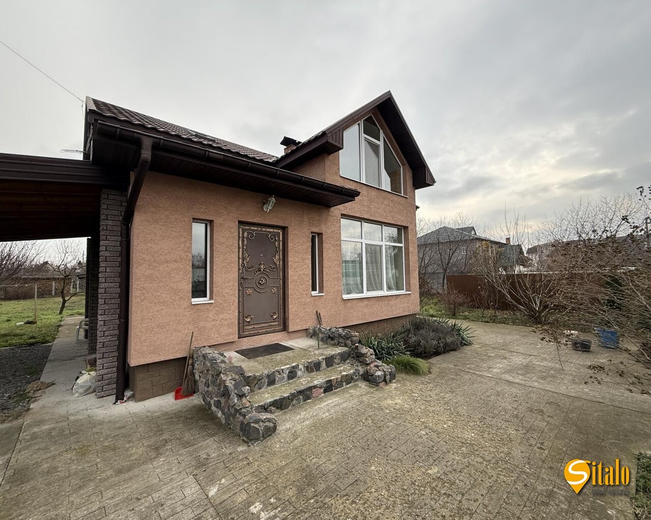 Продаж будинку 222 м²