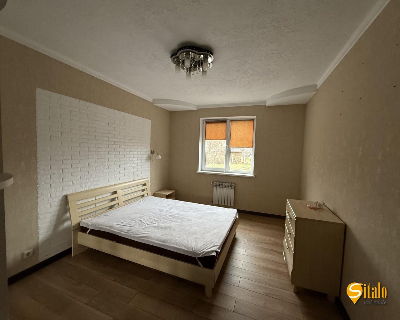 Продаж будинку 222 м²