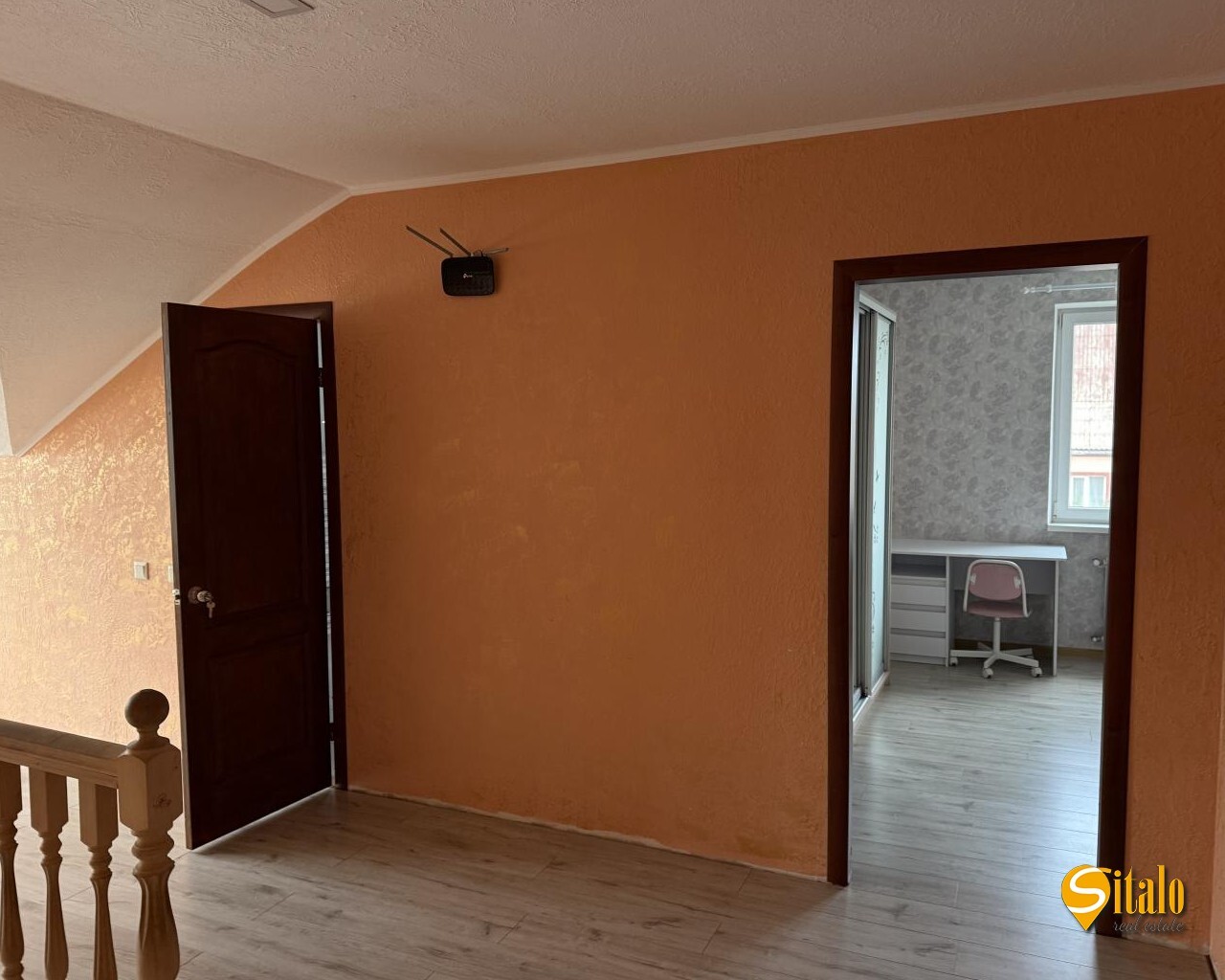 Продаж будинку 222 м²