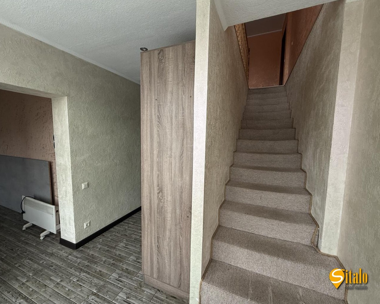 Продаж будинку 222 м²