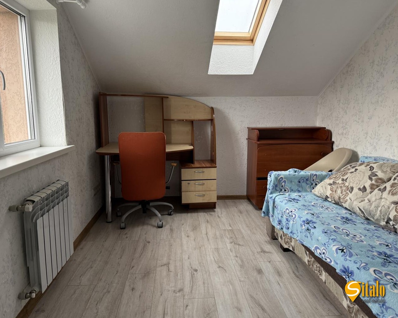 Продаж будинку 222 м²