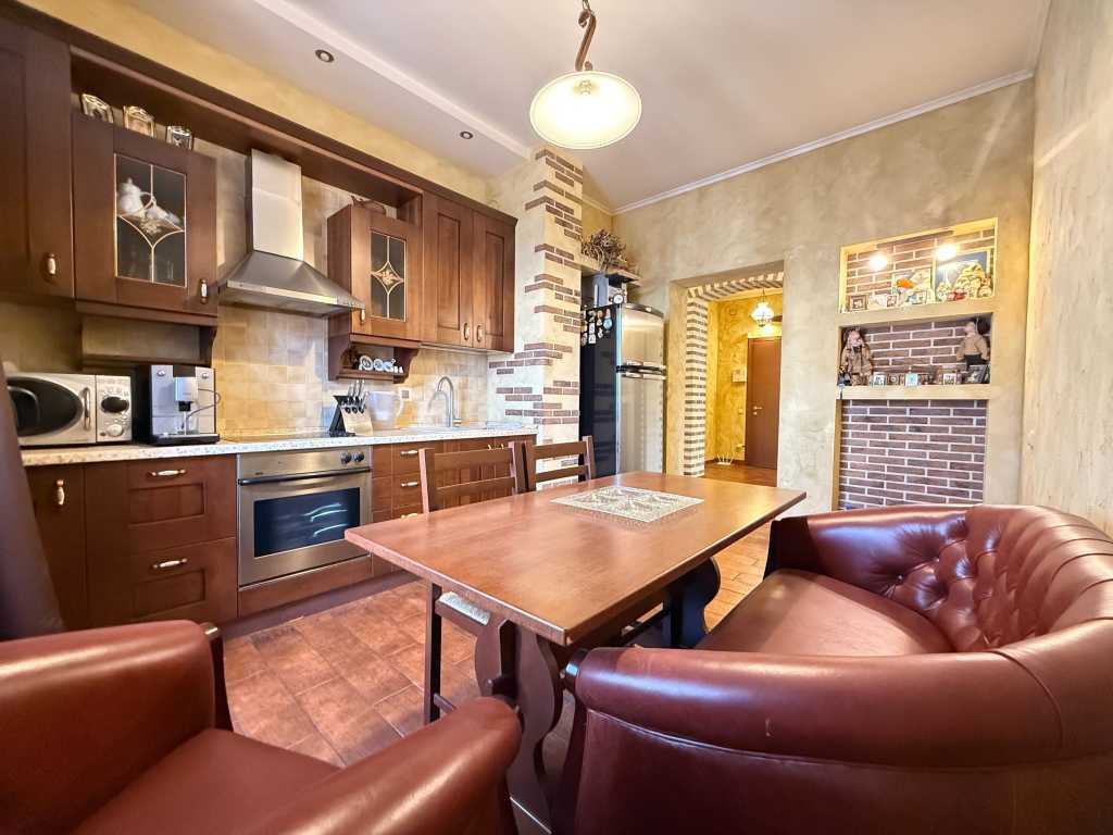 Продажа 2-комнатной квартиры 76.1 м², Урловская ул., 4А