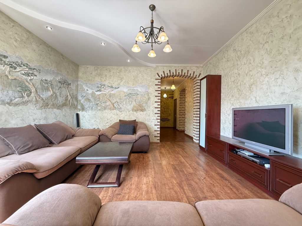 Продажа 2-комнатной квартиры 76.1 м², Урловская ул., 4А