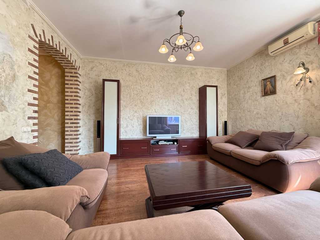 Продажа 2-комнатной квартиры 76.1 м², Урловская ул., 4А