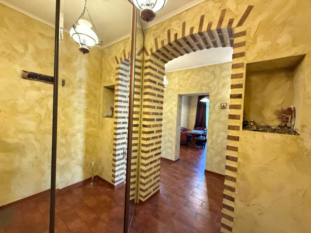 Продажа 2-комнатной квартиры 76.1 м², Урловская ул., 4А