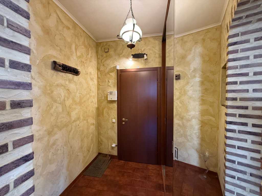 Продажа 2-комнатной квартиры 76.1 м², Урловская ул., 4А