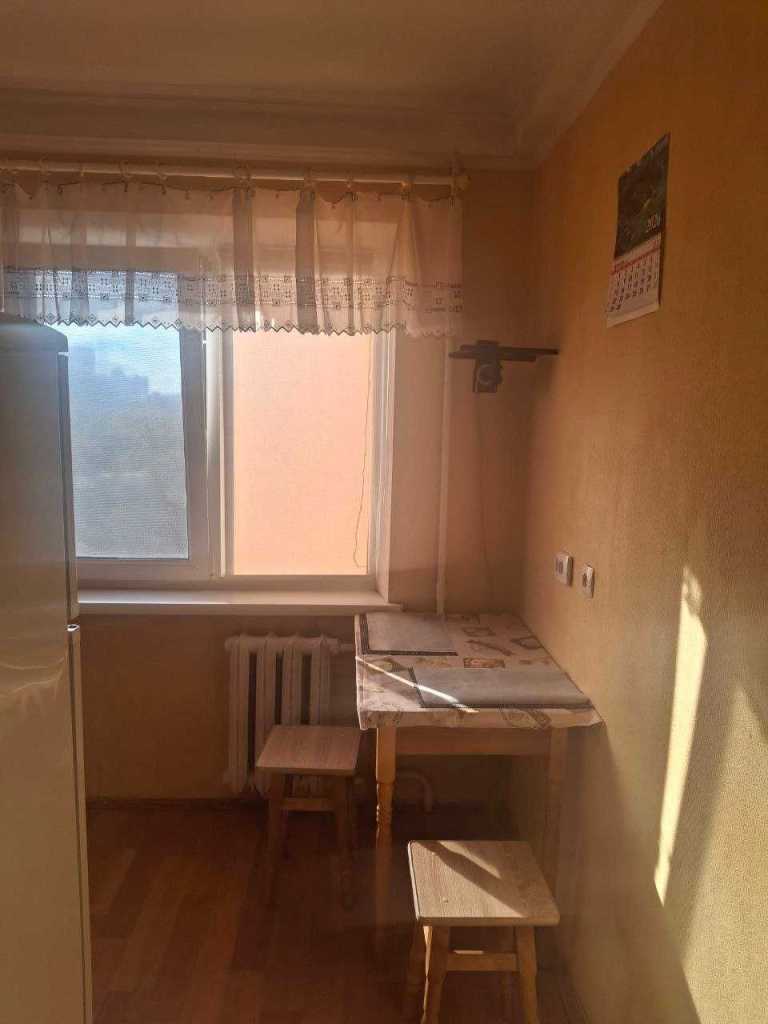 Продаж 2-кімнатної квартири 45 м², Братиславська вул., 18