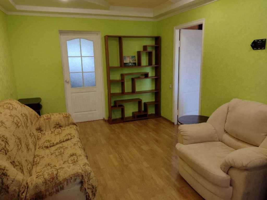 Продаж 2-кімнатної квартири 45 м², Братиславська вул., 18