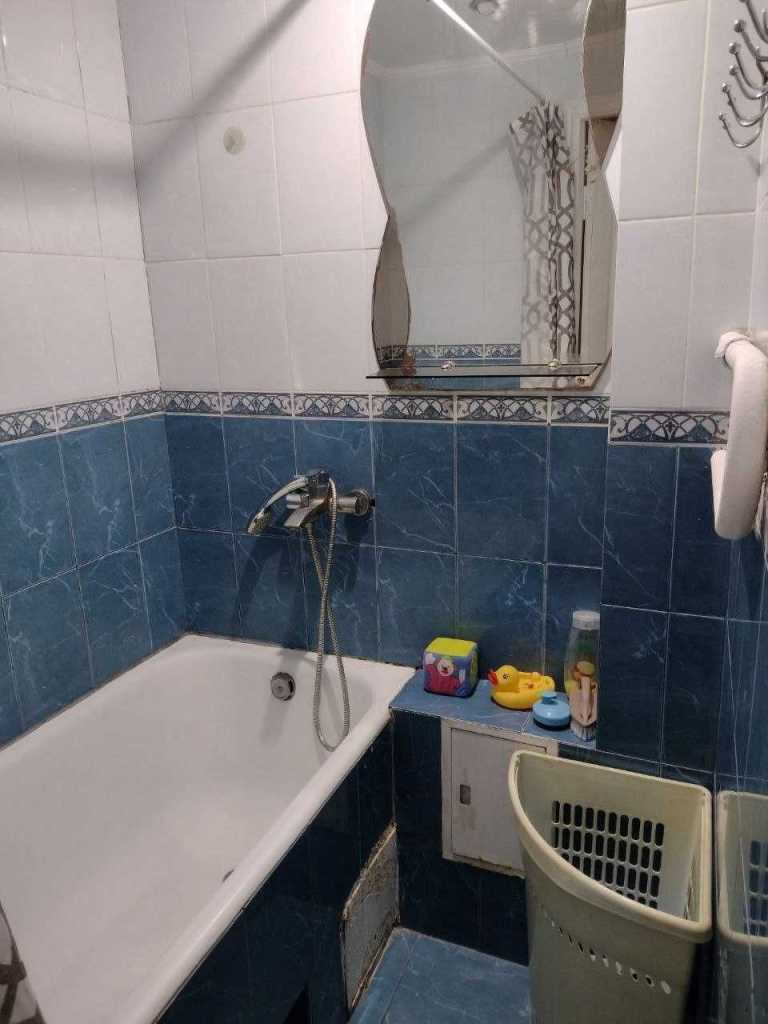 Продаж 2-кімнатної квартири 45 м², Братиславська вул., 18