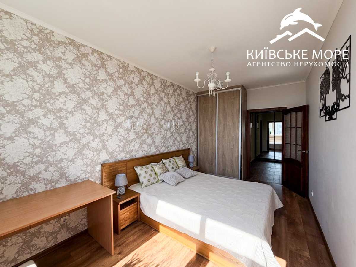 Продажа 2-комнатной квартиры 76 м², Воскресенская ул., 14Д