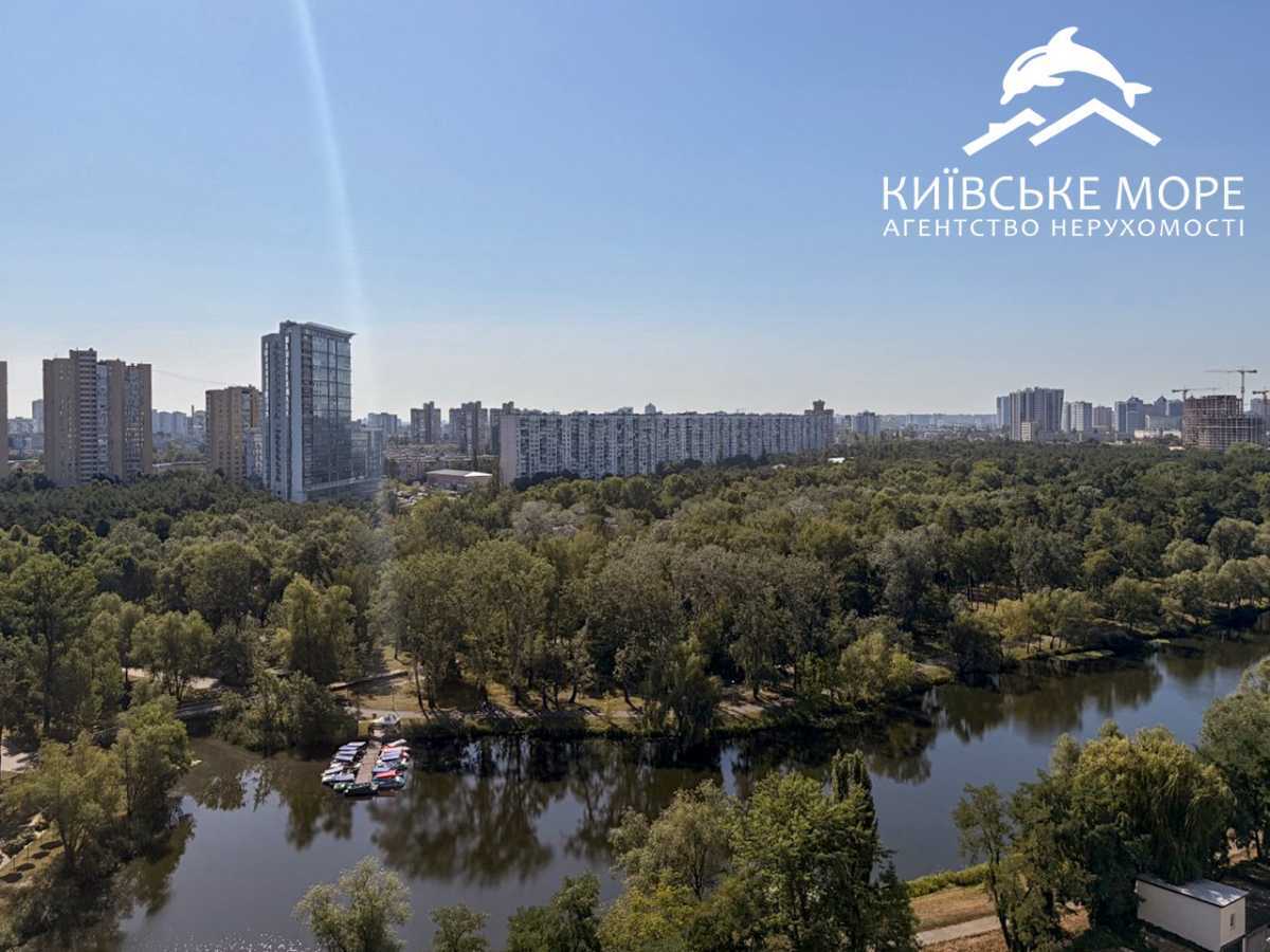Продажа 2-комнатной квартиры 76 м², Воскресенская ул., 14Д