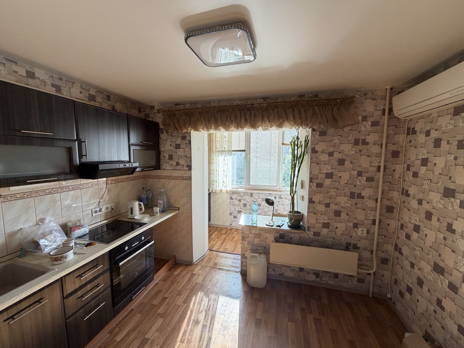 Продажа 3-комнатной квартиры 79 м², Николая Закревского ул., 5