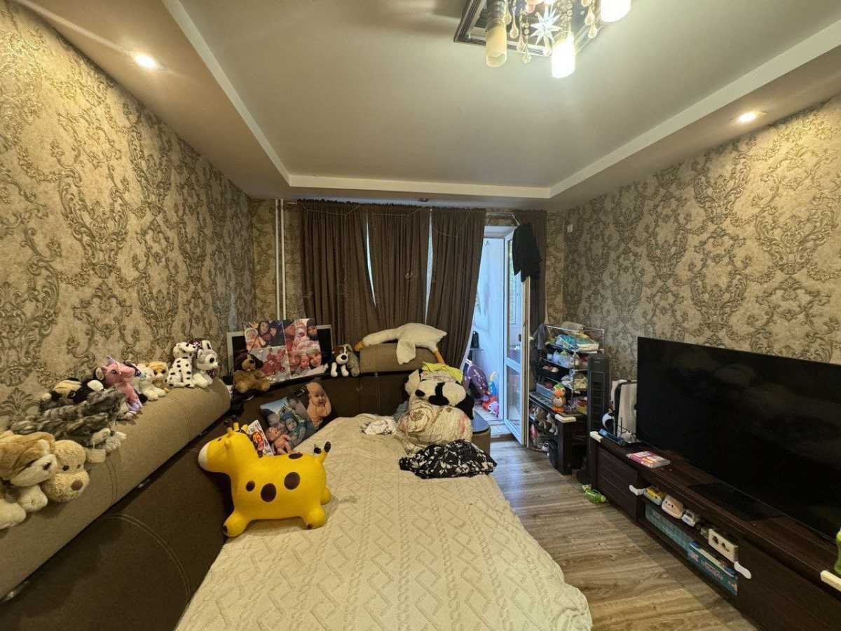 Продаж 2-кімнатної квартири 42.6 м², Тополь 2 вул., 3