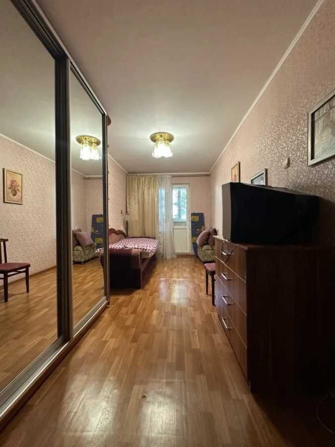 Продажа 3-комнатной квартиры 63 м², Набережная Победы ул., 54