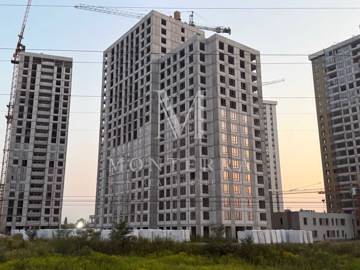 Продажа 1-комнатной квартиры 44 м², Александра Олеся ул., 10/7
