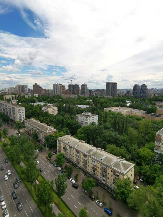 Аренда 3-комнатной квартиры 97 м², Леси Украинки бул., 7А