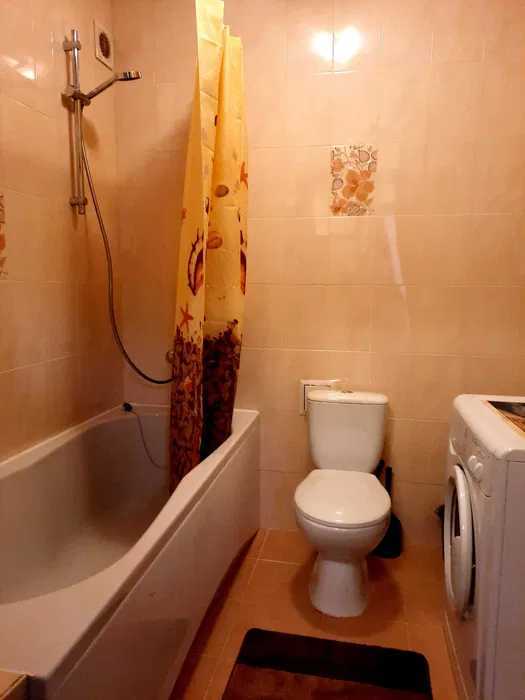 Оренда 1-кімнатної квартири 42 м², Миру вул., 40