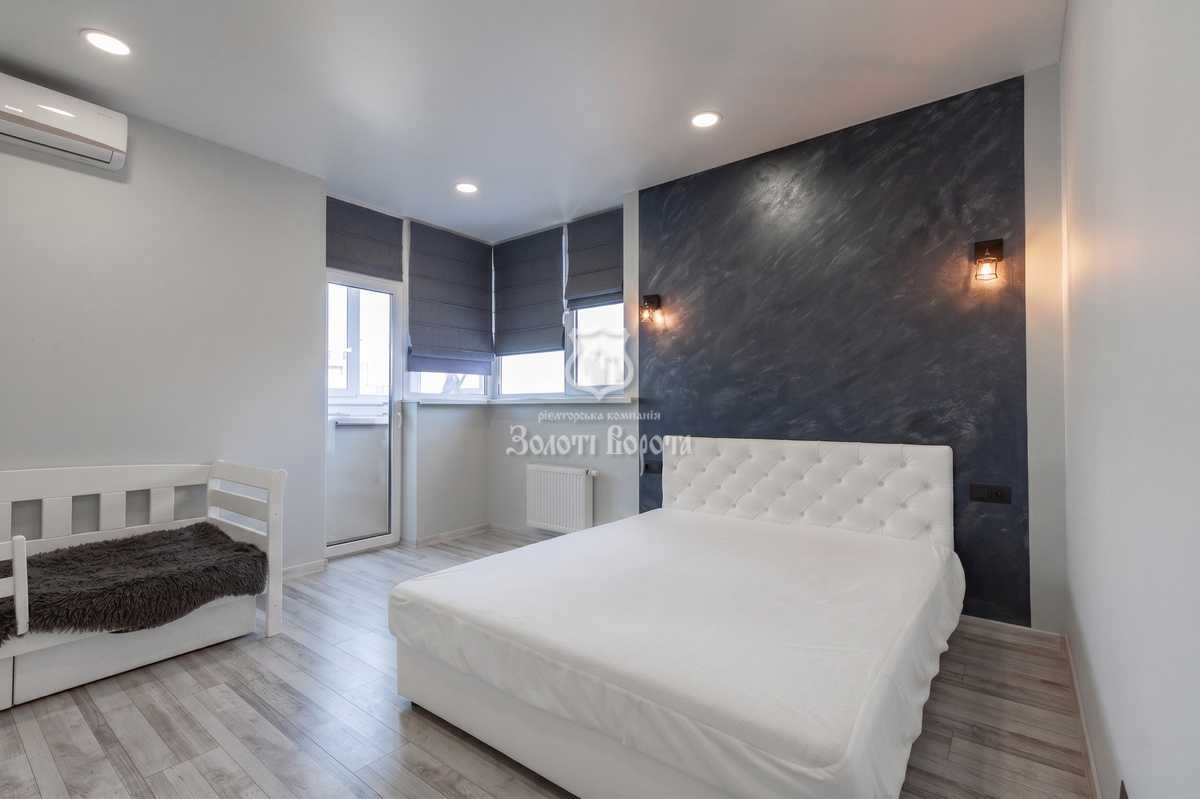 Продажа 2-комнатной квартиры 70.6 м², Михаила Донца ул., Драгоманова, 2