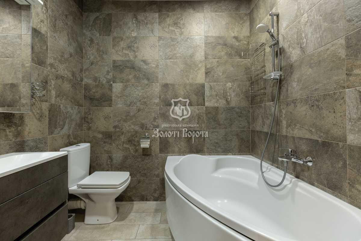 Продажа 2-комнатной квартиры 70.6 м², Михаила Донца ул., Драгоманова, 2