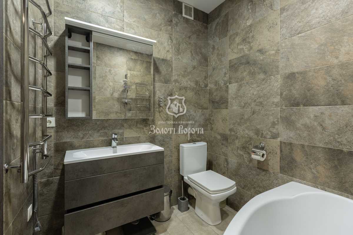 Продажа 2-комнатной квартиры 70.6 м², Михаила Донца ул., Драгоманова, 2