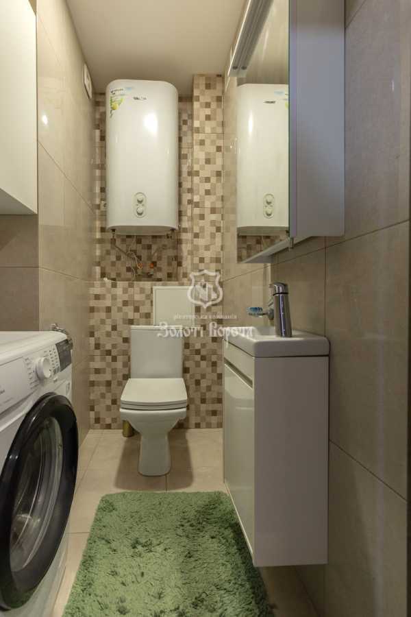 Продажа 2-комнатной квартиры 70.6 м², Михаила Донца ул., Драгоманова, 2
