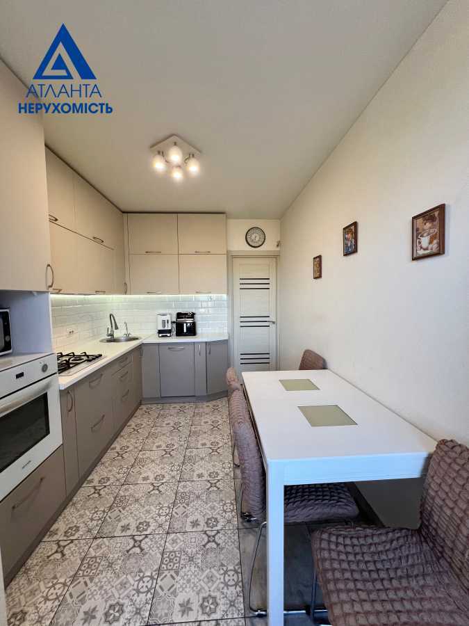 Продаж 1-кімнатної квартири 41 м², Східна, 34А