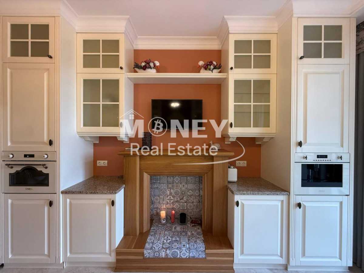 Аренда 3-комнатной квартиры 122 м², Зверинецкая ул., 47
