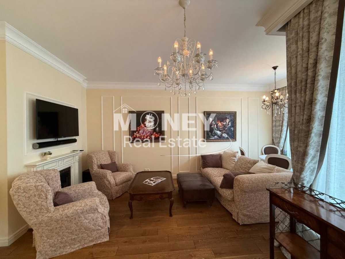 Аренда 3-комнатной квартиры 122 м², Зверинецкая ул., 47