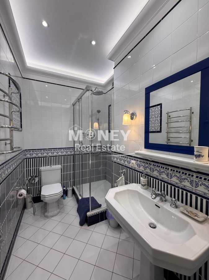 Аренда 3-комнатной квартиры 122 м², Зверинецкая ул., 47