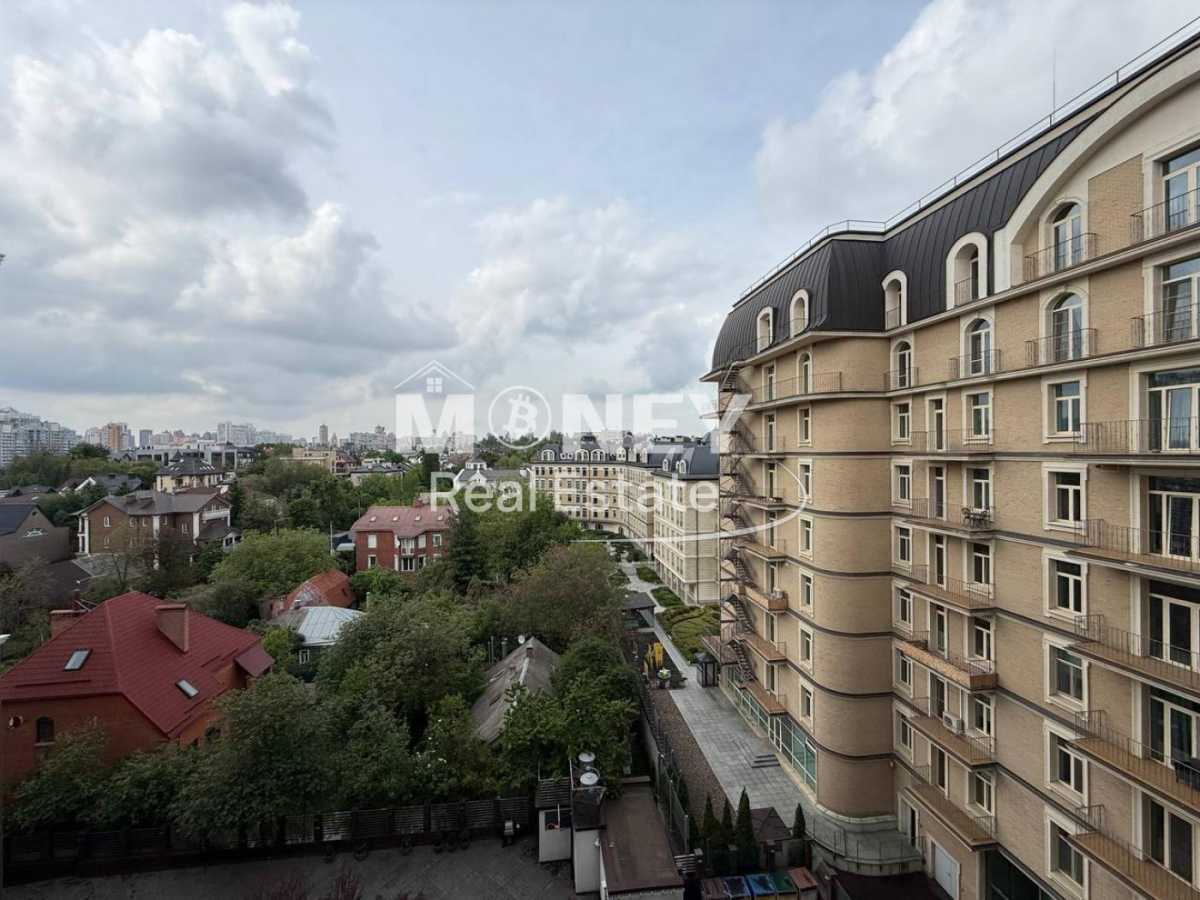 Аренда 3-комнатной квартиры 122 м², Зверинецкая ул., 47