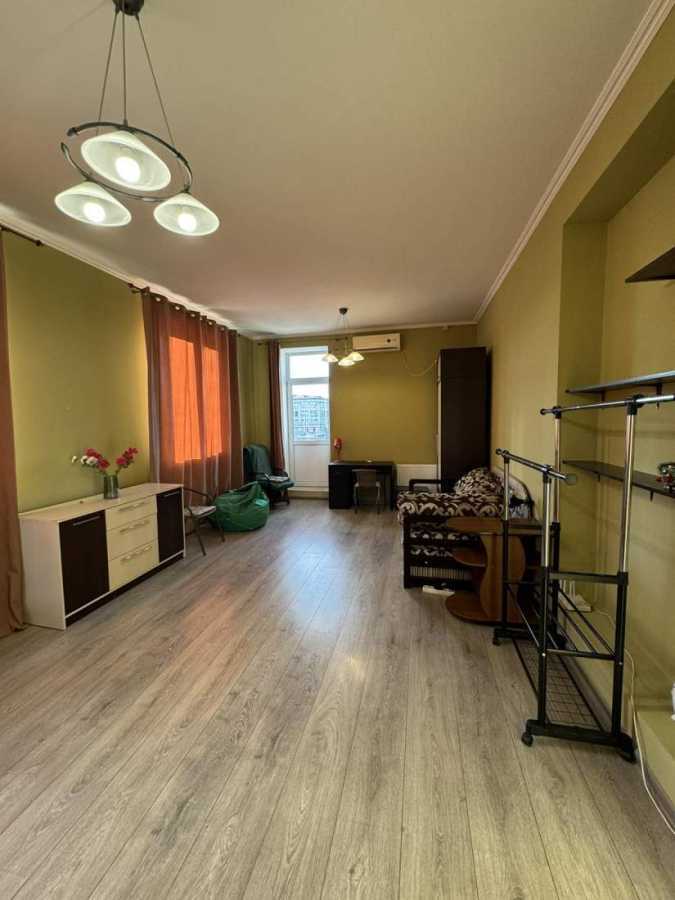 Аренда 1-комнатной квартиры 47 м², Александра Довженко ул., 2