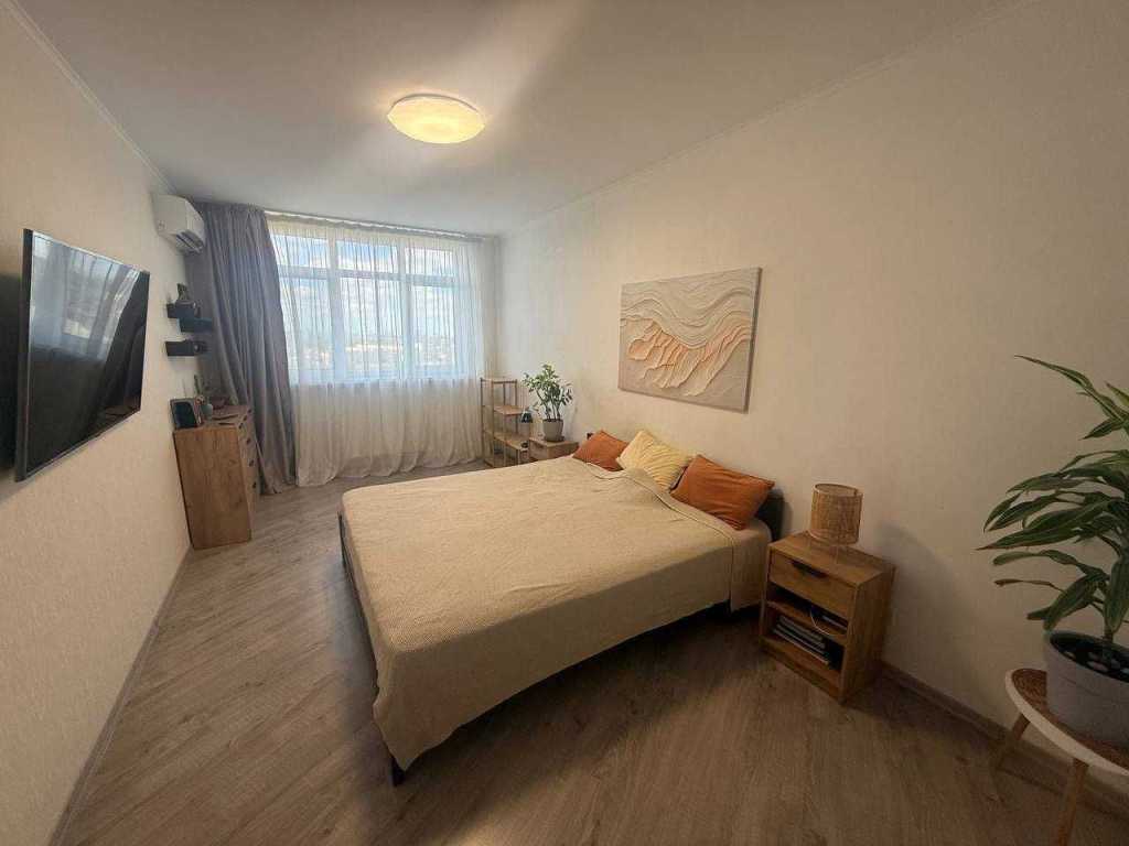 Продаж 1-кімнатної квартири 43 м², Воскресенська вул., 16Г