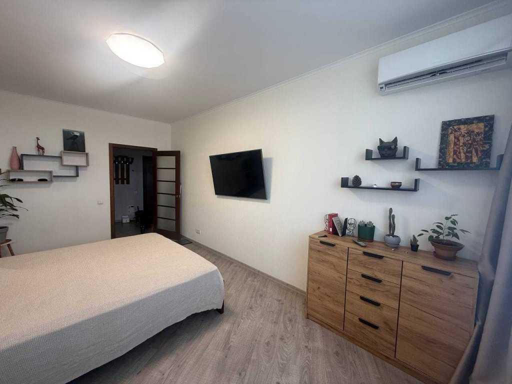 Продаж 1-кімнатної квартири 43 м², Воскресенська вул., 16Г