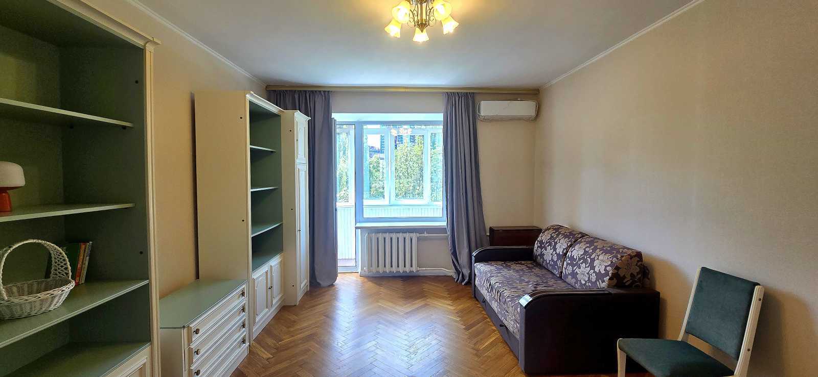 Аренда 3-комнатной квартиры 59 м², Леси Украинки бул., 24