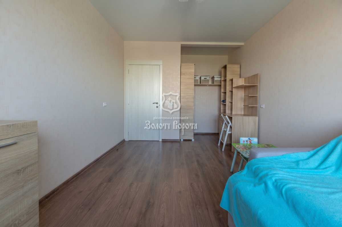 Продажа 1-комнатной квартиры 43.8 м², Комбинатная ул., 25