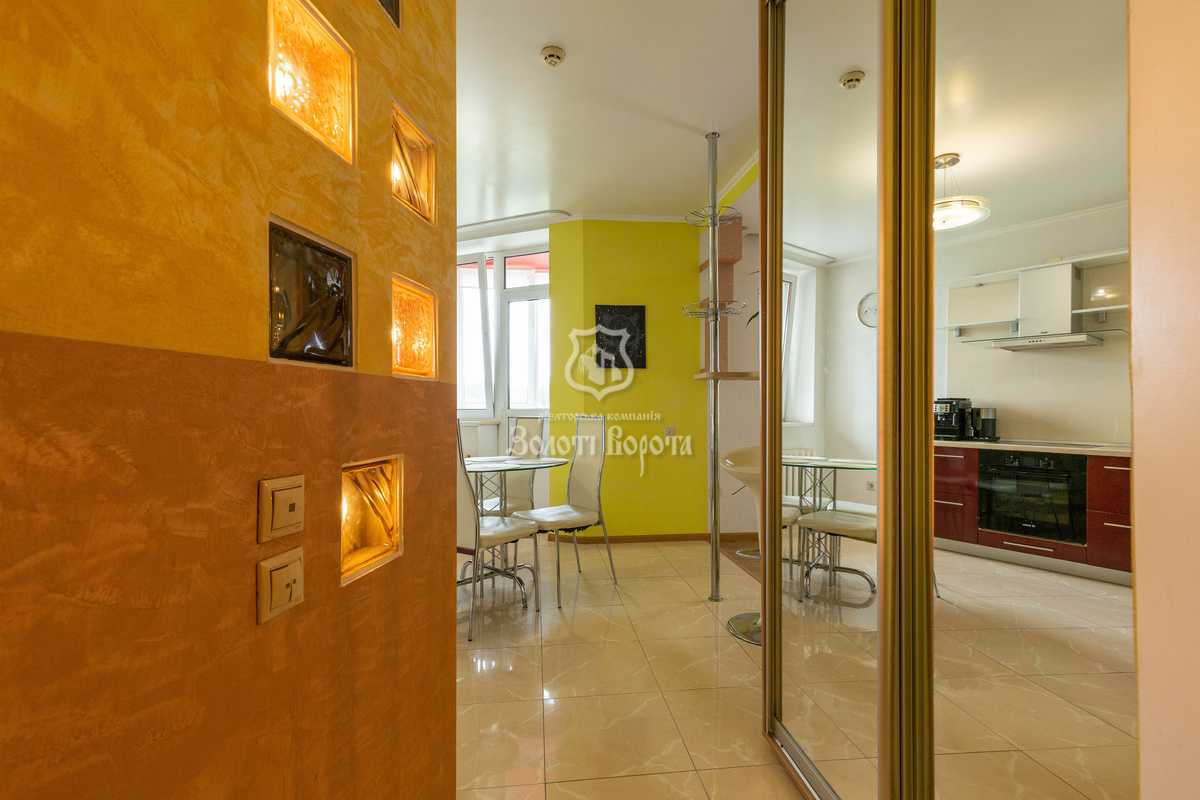 Продаж 2-кімнатної квартири 86.3 м², Сімї Стешенків, 7