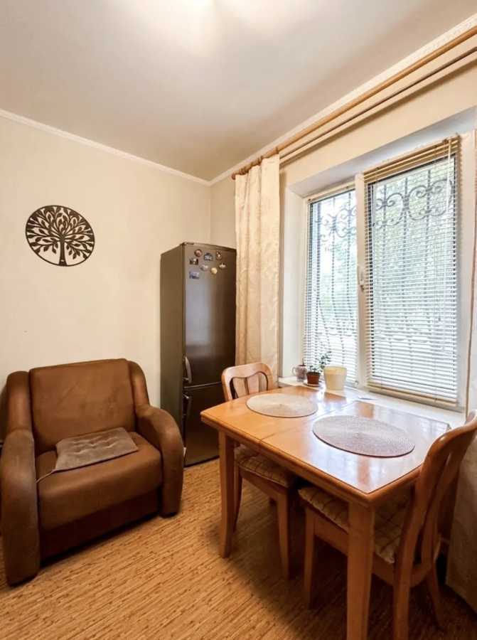 Аренда 1-комнатной квартиры 39 м², Ревуцкого ул., 7