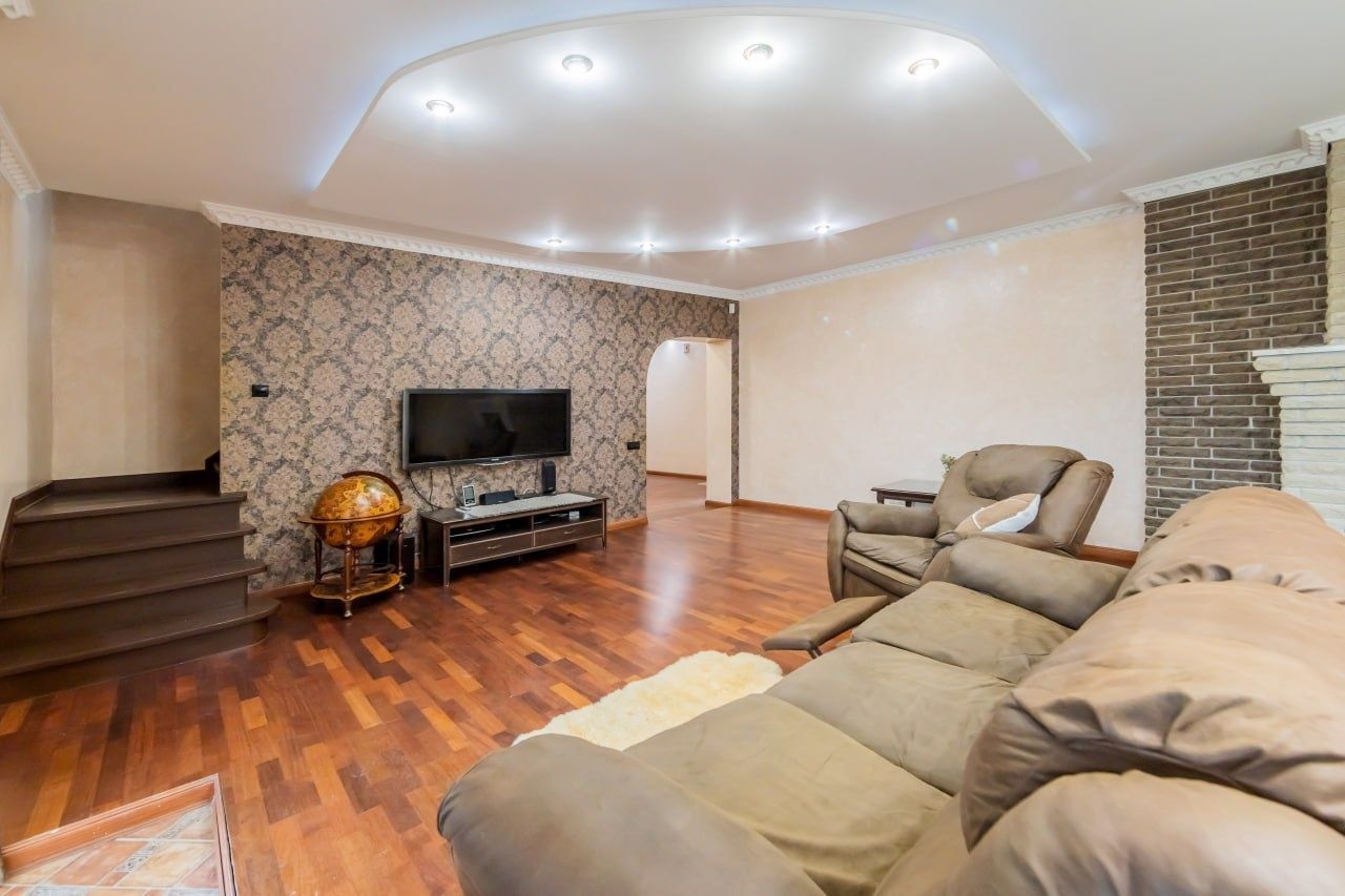 Аренда коттеджа 350 м²