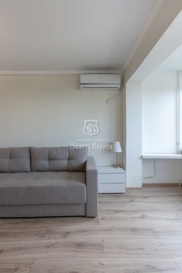 Продажа 1-комнатной квартиры 32 м², Маршала Малиновского ул., 1