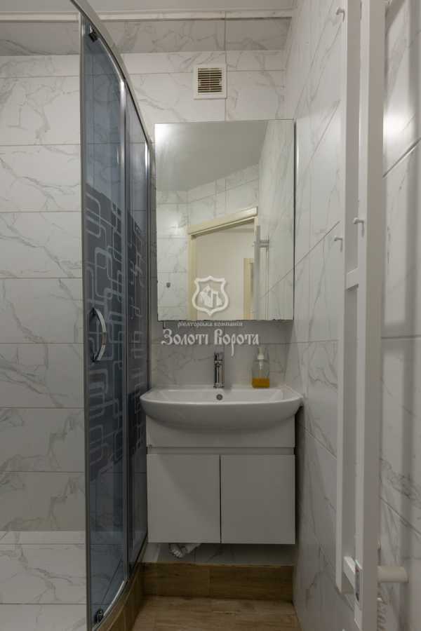 Продажа 1-комнатной квартиры 32 м², Маршала Малиновского ул., 1