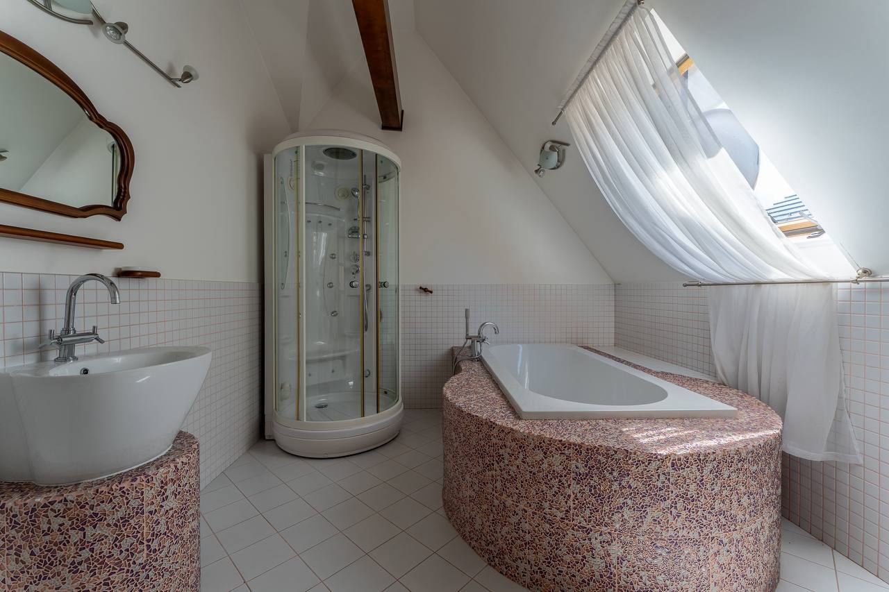 Продажа дома 590 м², Ивана Улитина ул., 33
