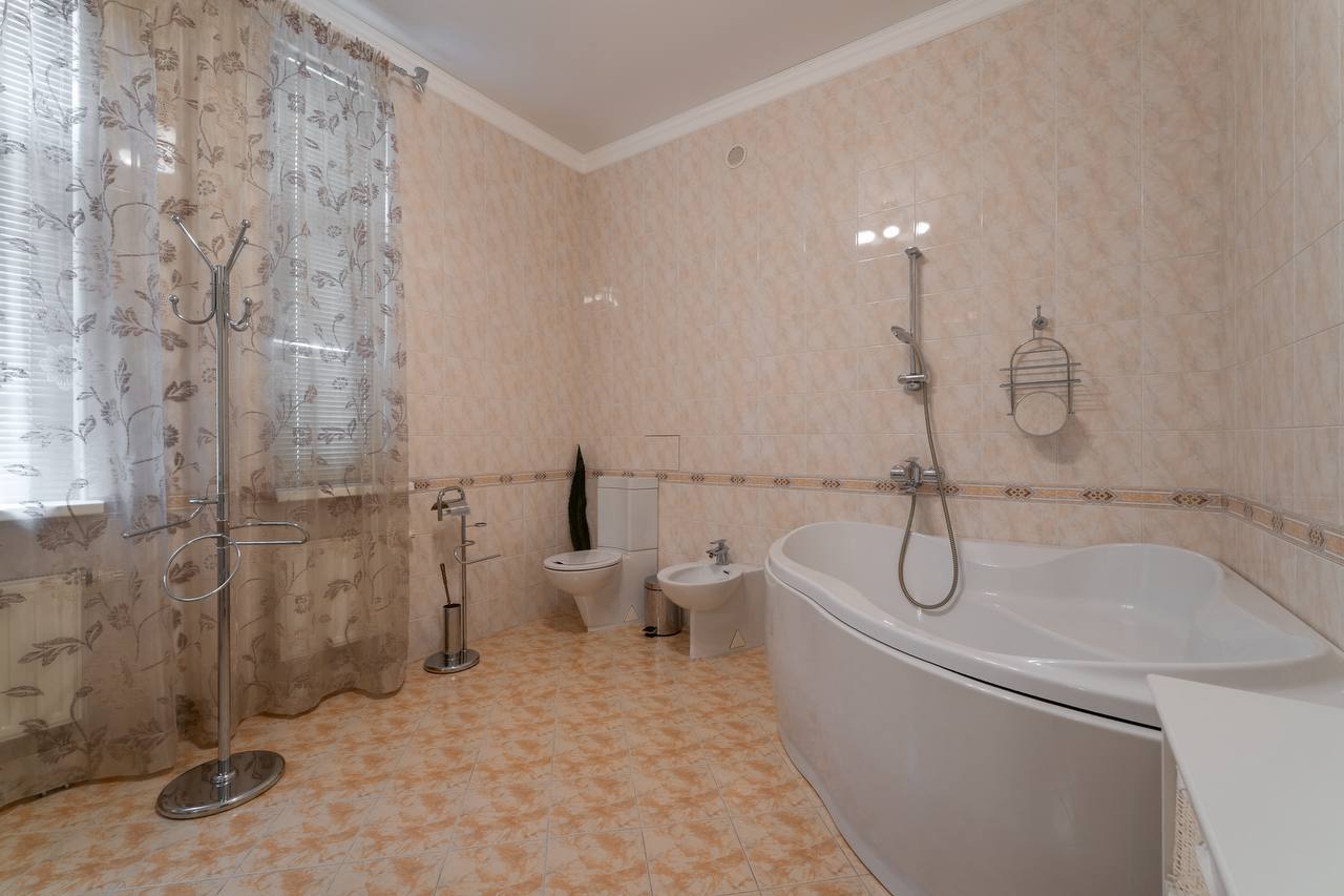 Продажа дома 590 м², Ивана Улитина ул., 33
