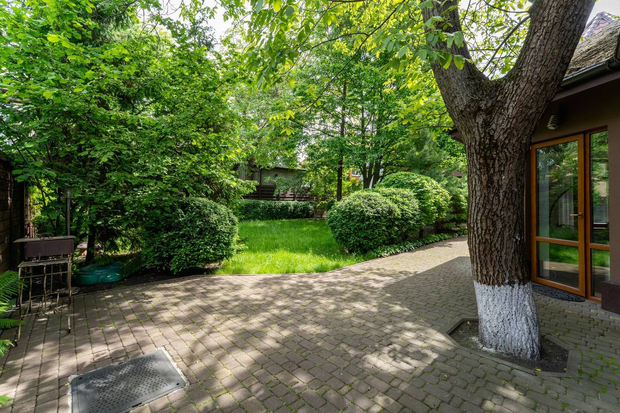 Продажа дома 590 м², Ивана Улитина ул., 33