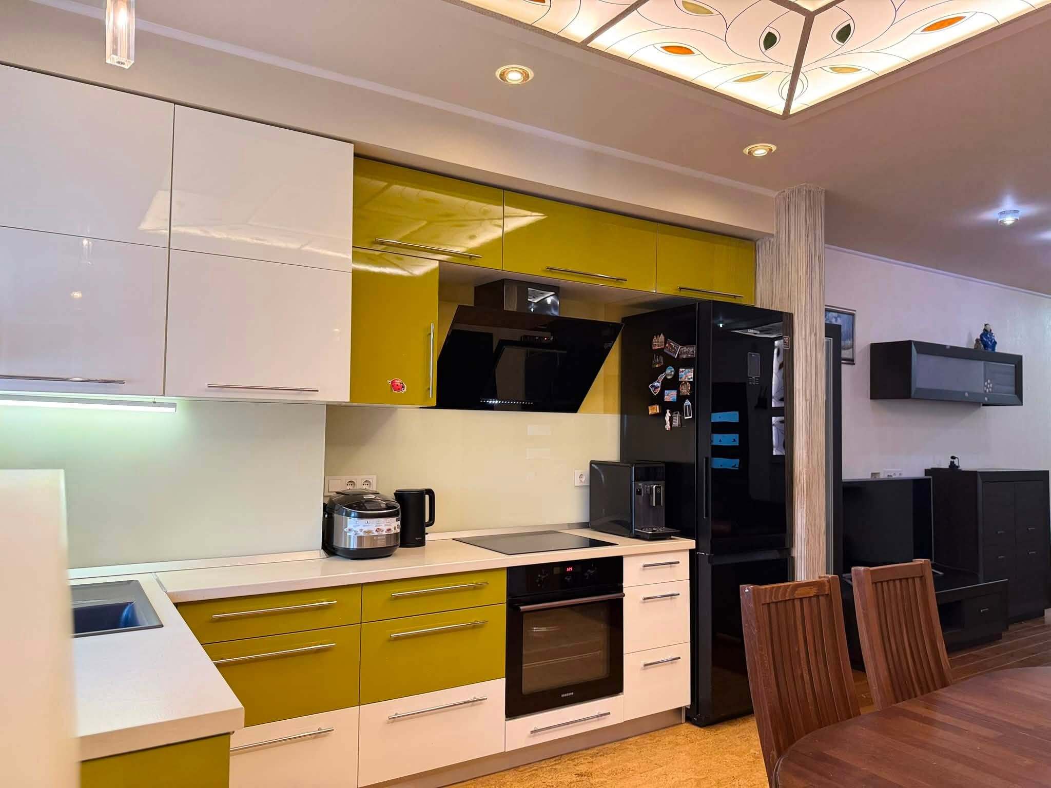 Аренда 4-комнатной квартиры 106 м², Мандрыковская ул.