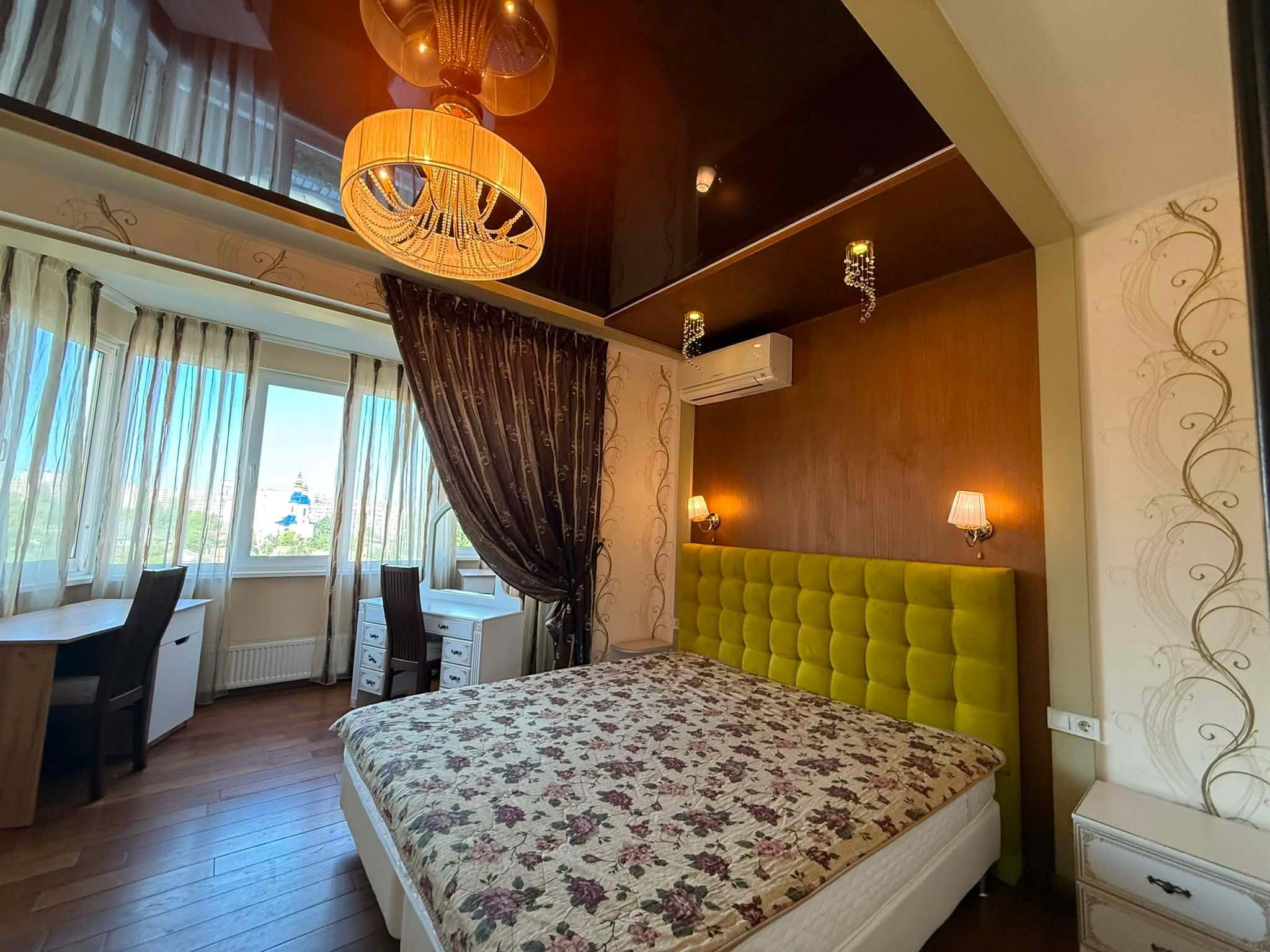 Аренда 4-комнатной квартиры 106 м², Мандрыковская ул.