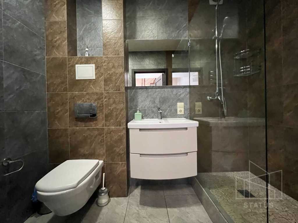 Продаж 3-кімнатної квартири 94 м², Академіка Шалімова вул., 67