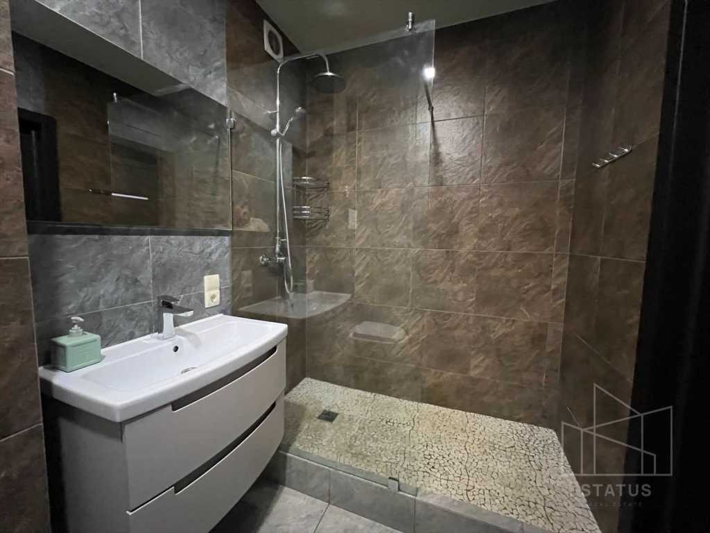 Продаж 3-кімнатної квартири 94 м², Академіка Шалімова вул., 67