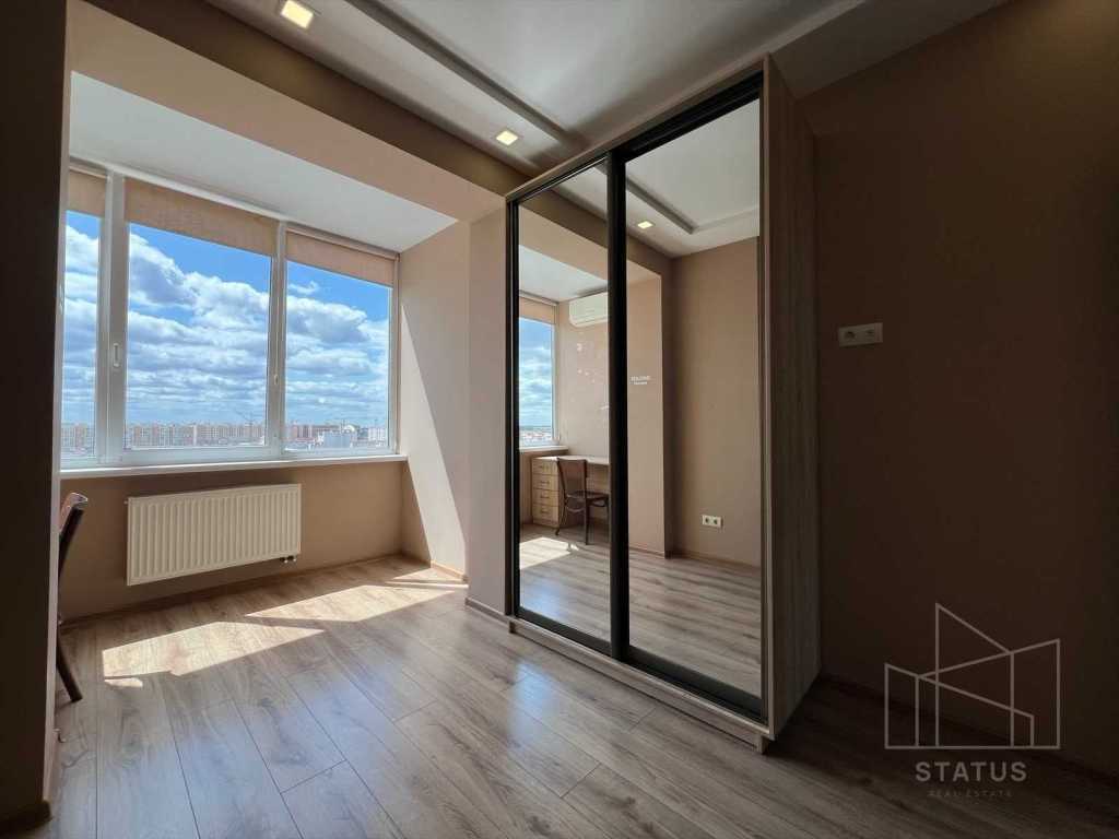 Продаж 3-кімнатної квартири 94 м², Академіка Шалімова вул., 67