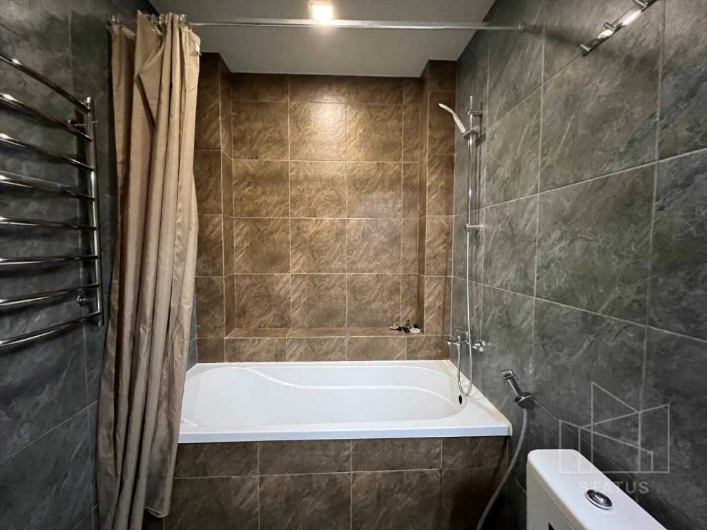 Продаж 3-кімнатної квартири 94 м², Академіка Шалімова вул., 67
